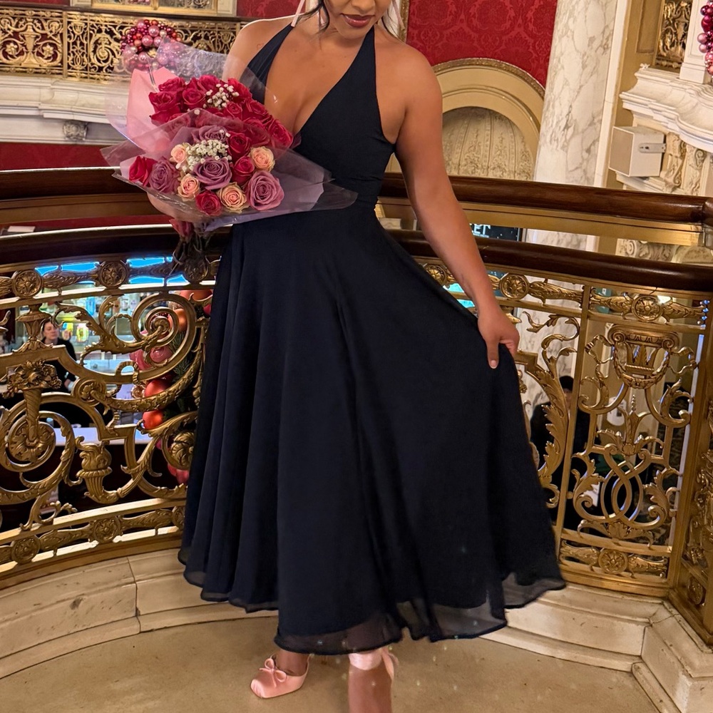 Elegant Navy Blue Halter Dress